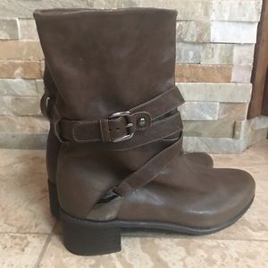 Stuart Weitzman “Ranch Dressing” Boots